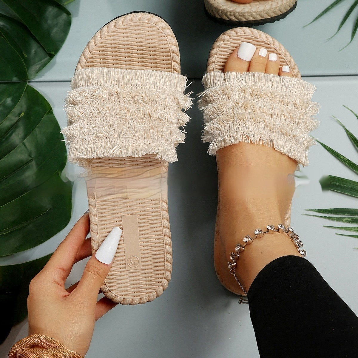 Comfortable EVA Beach Tassel Flat Sandals